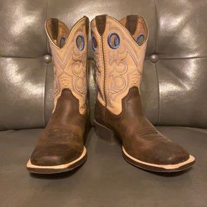 Aritat Boots size 13